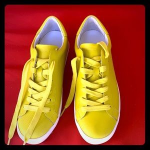 Yellow leather BR sneakers 7.5 (w/o box,no tags)